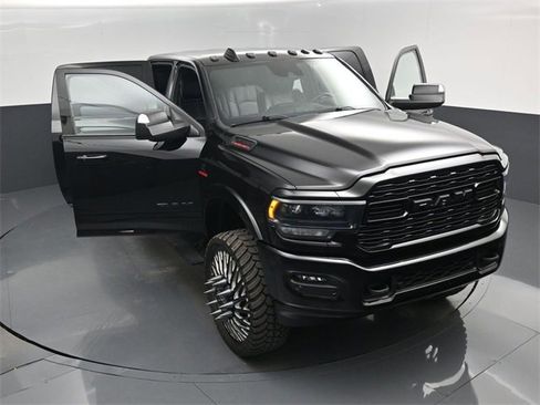 Used 2022 RAM 3500 Limited w/ Max Tow Package image 67