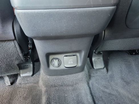 Used 2024 Kia Telluride SX Prestige X-Line image 12