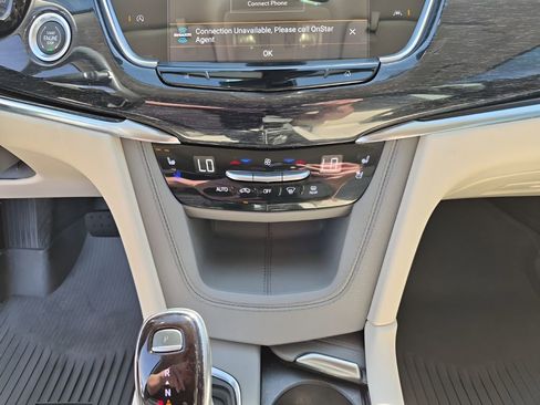 Used 2023 Cadillac XT6 Premium Luxury w/ Technology Package image 40