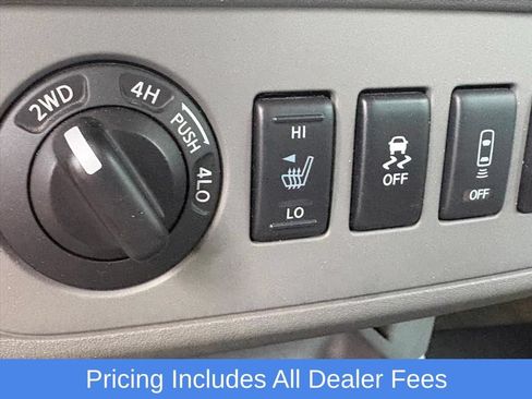 Used 2016 Nissan Frontier SV w/ SV Value Truck Package AWD/4WD image 11