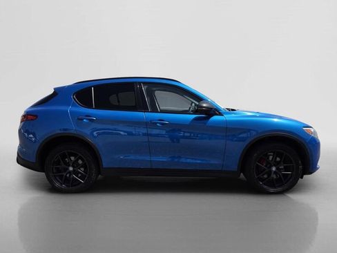Used 2019 Alfa Romeo Stelvio AWD w/ Nero Edizione image 6