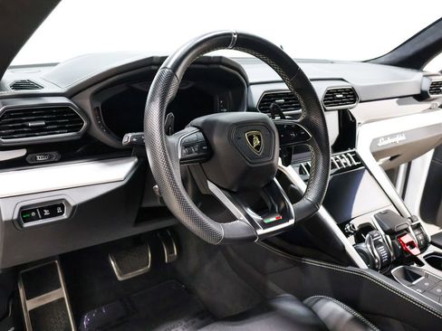 Used 2020 Lamborghini Urus image 27