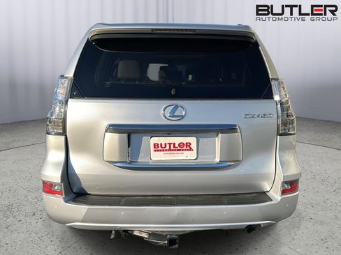 Used 2018 Lexus GX 460 Luxury image 4