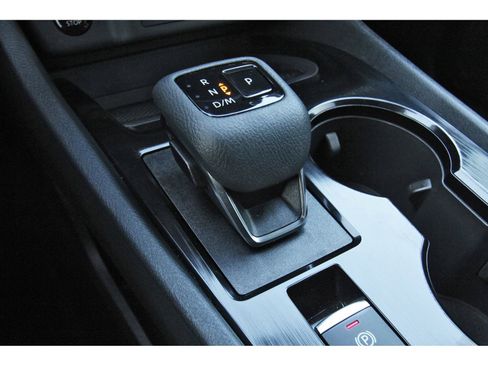 Certified 2025 Nissan Rogue SV image 26