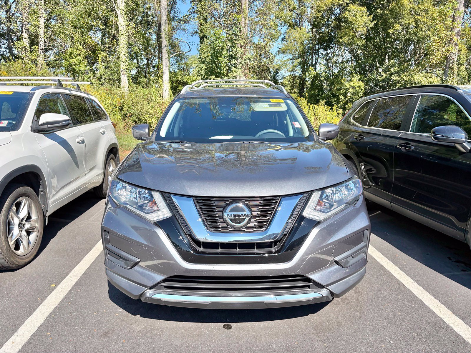 Used 2020 Nissan Rogue S w/ Special Edition Package AWD/4WD image 2