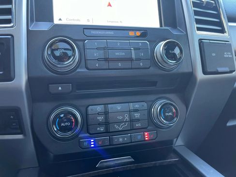 Used 2017 Ford F350 Platinum w/ Platinum Ultimate Package image 28