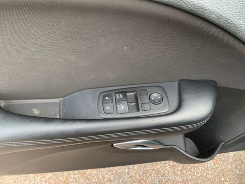 Used 2022 Dodge Challenger GT image 12