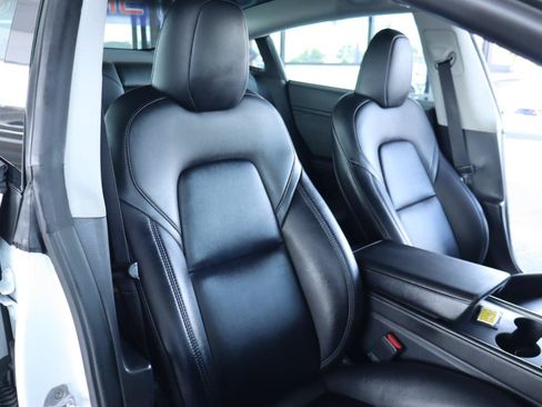 Used 2023 Tesla Model 3 Standard Range RWD image 36