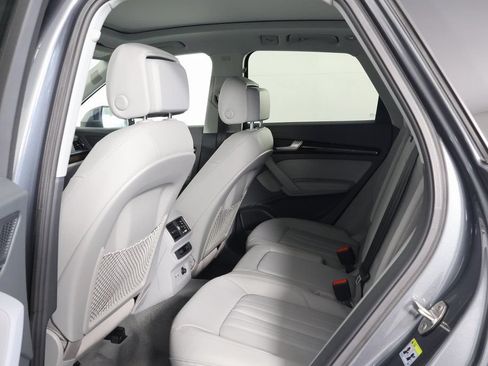 Used 2019 Audi Q5 Prestige w/ Prestige Package AWD/4WD image 11