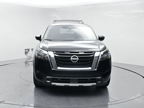 Used 2025 Nissan Pathfinder SL AWD/4WD image 20