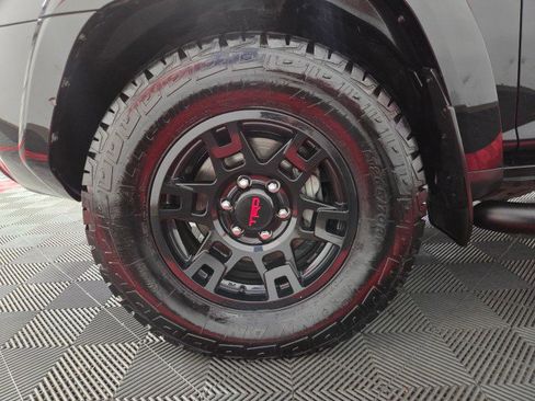 Used 2022 Toyota 4Runner SR5 Premium image 82