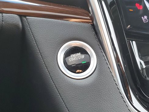 Used 2019 Cadillac Escalade Premium Luxury image 28