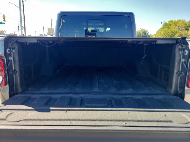 Used 2021 Jeep Gladiator Rubicon AWD/4WD image 10