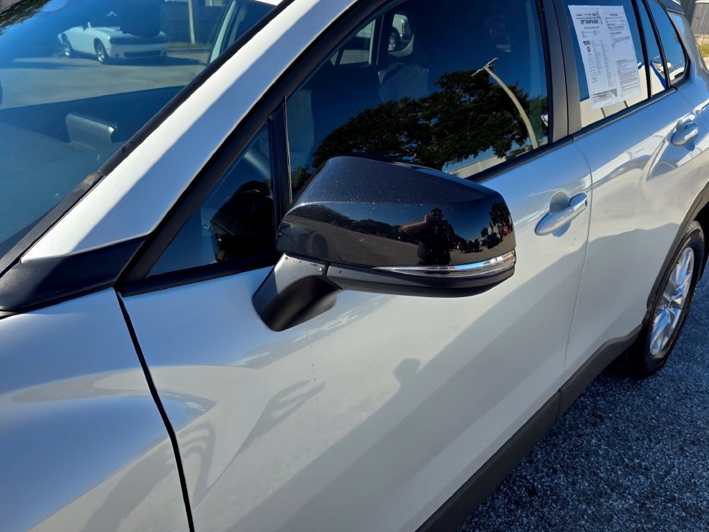 Used 2026 Toyota Corolla Cross LE FWD image 10