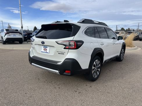 Used 2025 Subaru Outback Touring w/ Popular Package #2 image 10