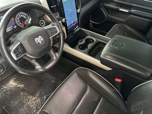 Used 2022 RAM 1500 Laramie AWD/4WD image 11