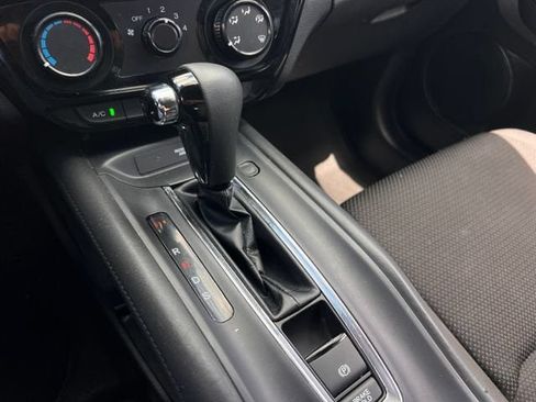 Used 2021 Honda HR-V Sport image 25