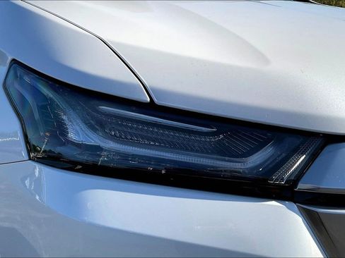 Used 2023 Chevrolet Traverse Premier w/ LPO, Floor Liner Package image 32