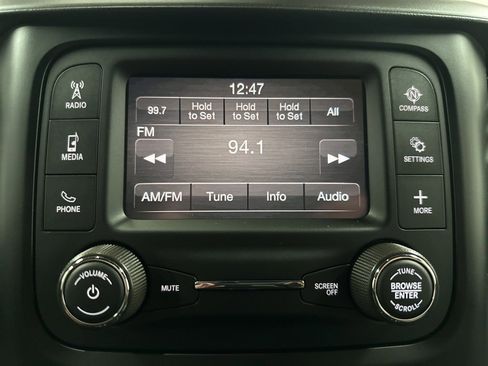 Used 2024 RAM 2500 Tradesman w/ Chrome Appearance Group image 27