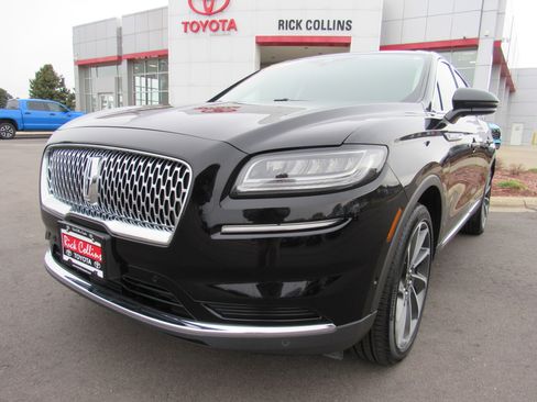 Used 2023 Lincoln Nautilus Reserve w/ Equipment Group 201A AWD/4WD image 2