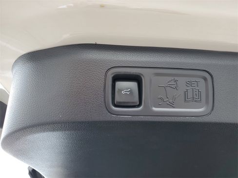 Certified 2022 Lincoln Navigator L Reserve image 7