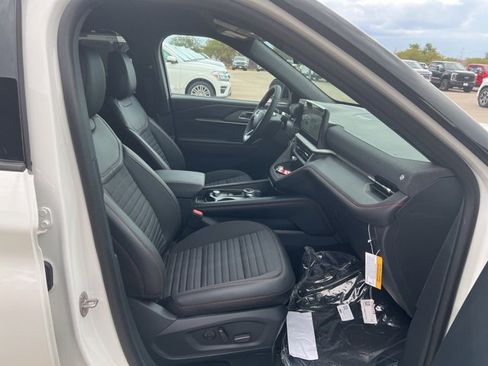 New 2025 Ford Explorer ST-Line w/ Premium Package image 11