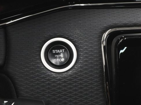 Used 2023 Land Rover Range Rover Evoque R-Dynamic S image 31