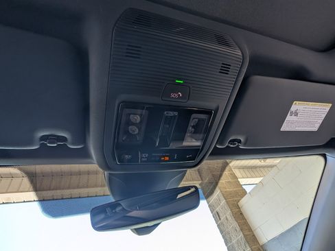 Used 2023 Volkswagen ID.4 Pro S image 30