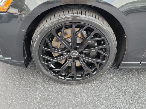 Used 2021 Audi S8 L w/ S8 Executive Package AWD/4WD image 5