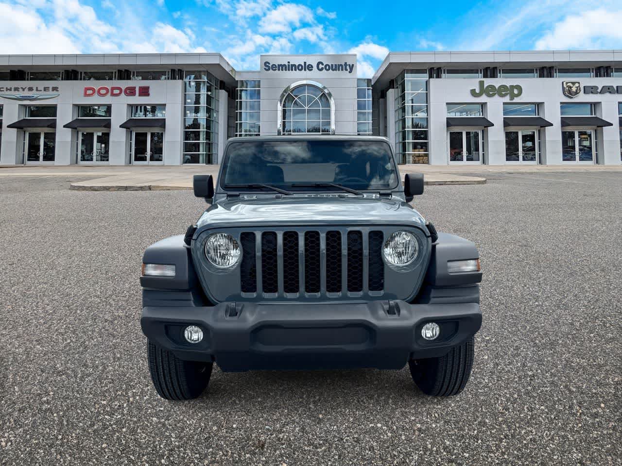 Used 2024 Jeep Wrangler Sport AWD/4WD image 2