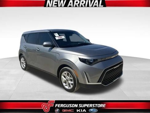 Used 2024 Kia Soul LX w/ Option Group 015 FWD image 1