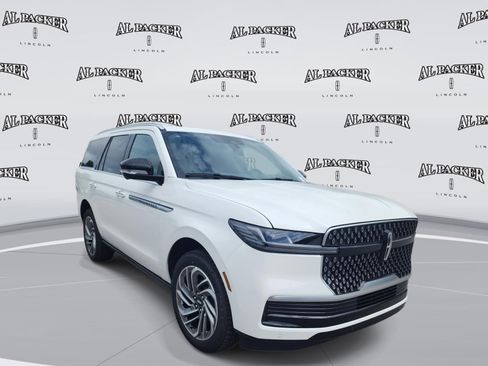 New 2026 Lincoln Navigator Reserve AWD/4WD image 7