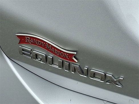 Used 2021 Chevrolet Equinox LT image 24