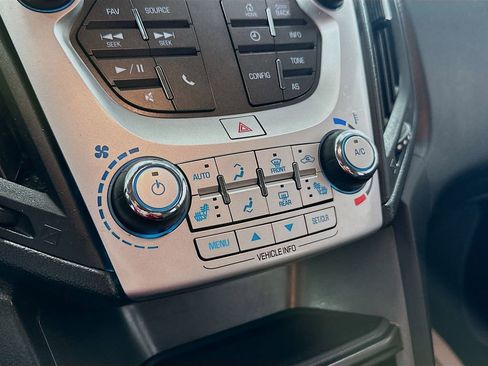 Used 2016 Chevrolet Equinox LT w/ Convenience Package image 14