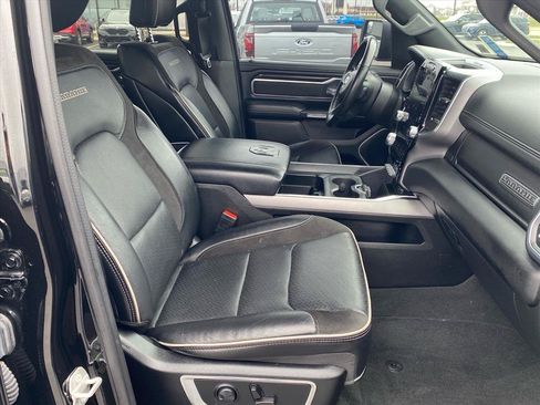 Used 2023 RAM 1500 Laramie AWD/4WD image 25