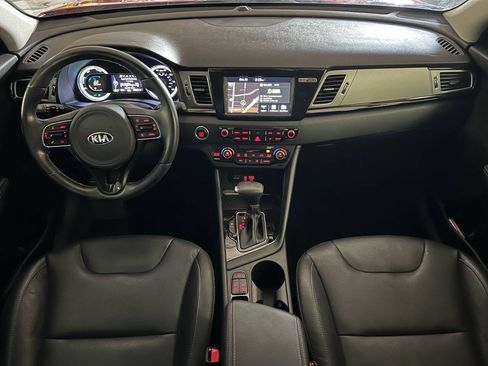 Used 2019 Kia Niro Touring FWD image 10