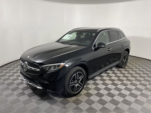 New 2026 Mercedes-Benz GLC 300 image 9