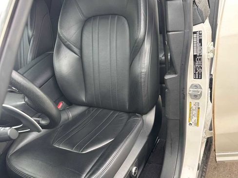 Used 2023 Maserati Levante Modena image 15