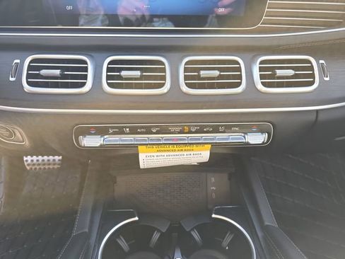 New 2026 Mercedes-Benz GLS 450 4MATIC image 30