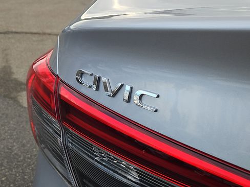 Certified 2023 Honda Civic EX image 5