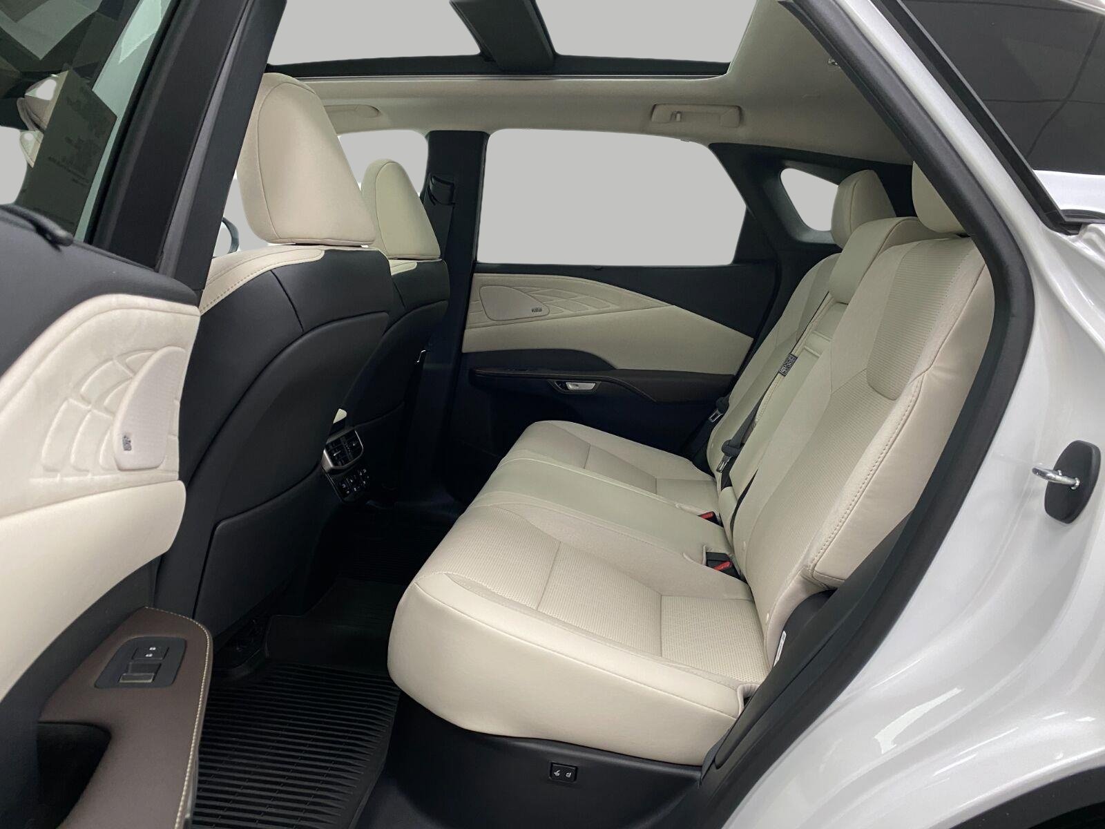 New 2026 Lexus RX 350 AWD w/ Convenience Package image 30