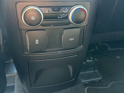 Used 2023 Ford Explorer XLT w/ Equipment Group 202A image 14