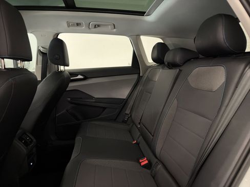 Used 2024 Volkswagen Taos SE image 26