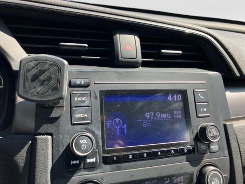 Used 2018 Honda Civic LX image 19