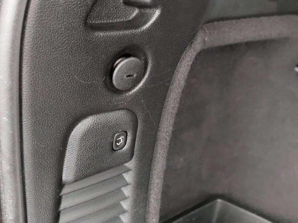 Used 2022 Dodge Durango R/T w/ Blacktop Package AWD/4WD image 22