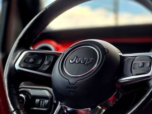 Used 2019 Jeep Wrangler Unlimited Rubicon AWD/4WD image 18