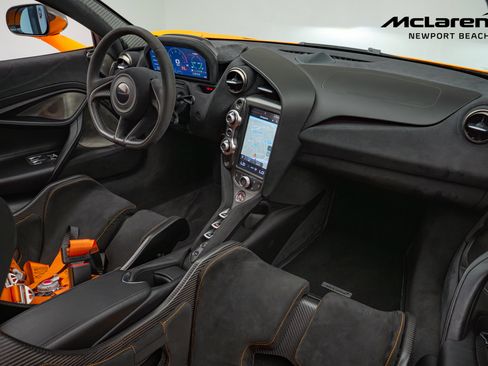Used 2018 McLaren 720S Performance image 7