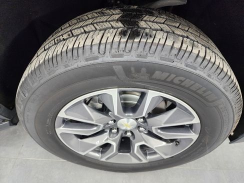 Used 2021 Chevrolet Tahoe LT image 3