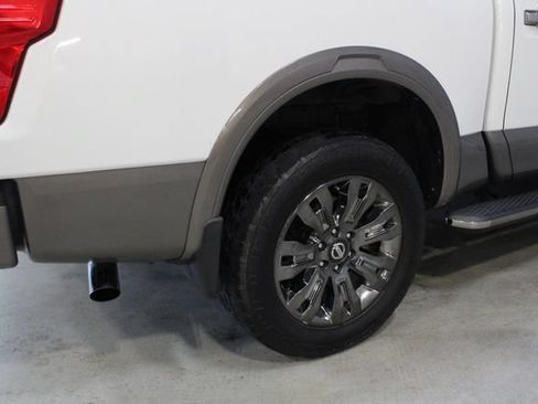 Used 2017 Nissan Titan Platinum Reserve AWD/4WD image 27