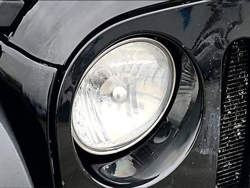 Used 2011 Jeep Wrangler Sport image 30